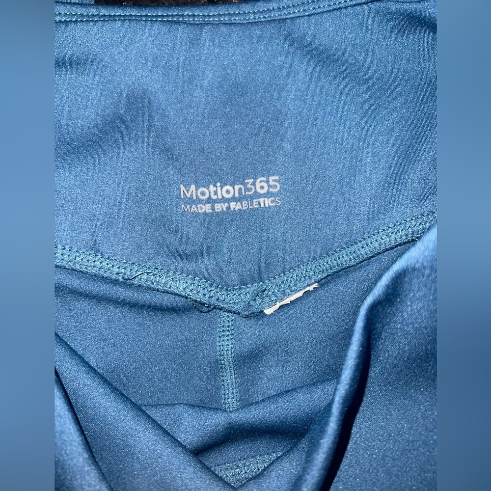 Uec Fabletics Anywhere Motion 360 High Rise Crop … - image 8